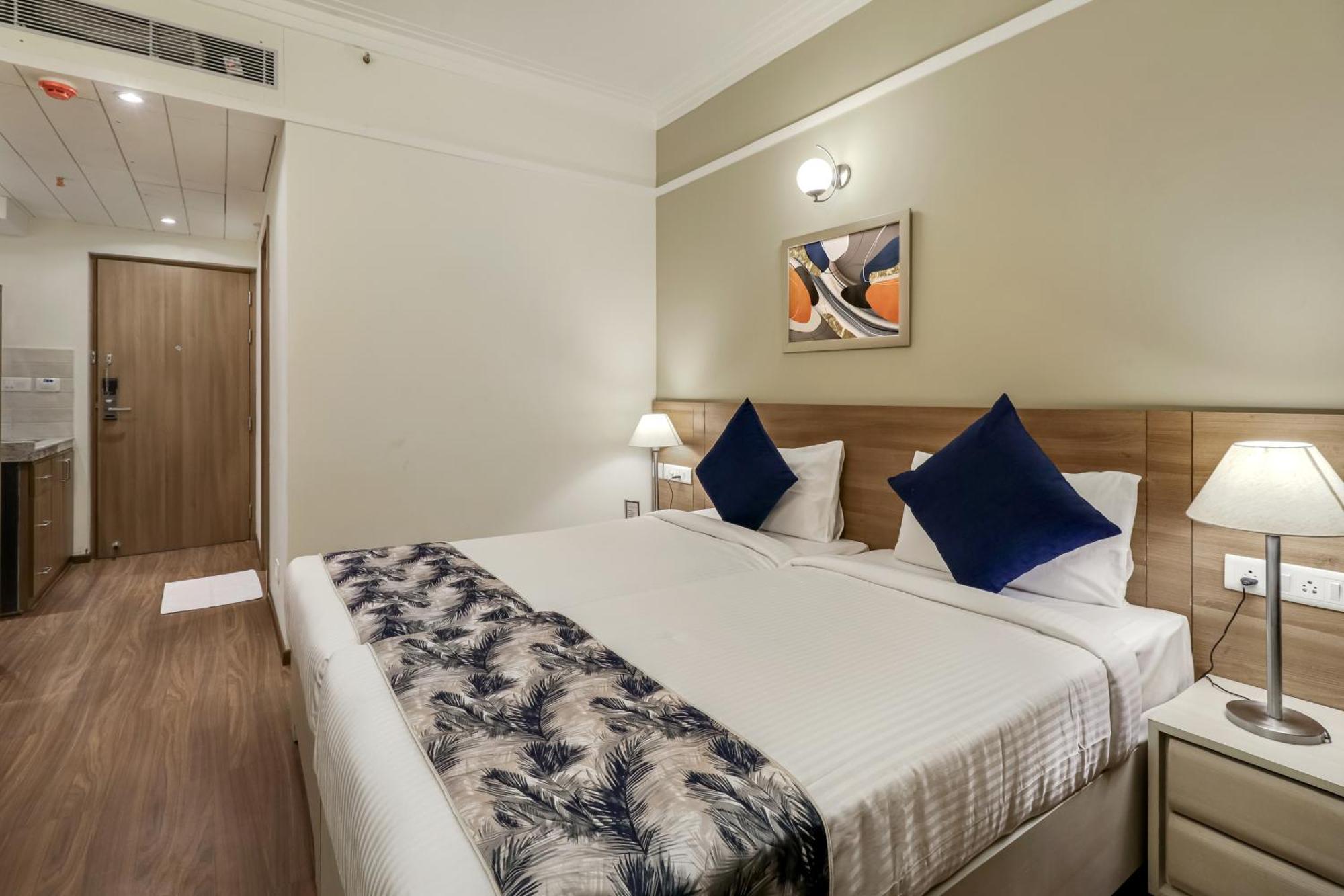 Starlit Suites Newtown Kalkutta Exterior foto
